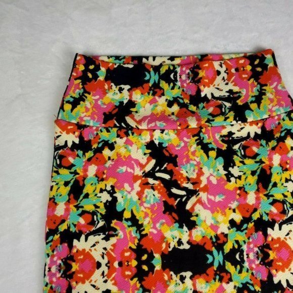 NWT LulaRoe Cassie Skirt Womens Size XS Extra Small Multicolor Stretch - Picture 2 of 8